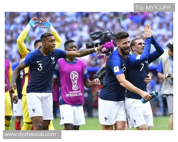 足球明星进球瞬间的精彩瞬间与激情四溢的庆祝场面分析